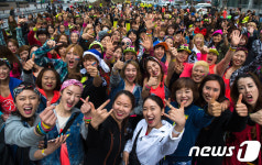 산뜻한 봄,  줌바 댄스와 함께