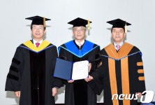 부경대, 코끼리조개 웰빙푸드 바꾼 재미교포 명박학위