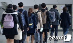 서울시 면접용 정장 대여서비스 확대…이력서 사진도