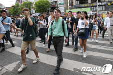 안철수 국민의당 대선후보 걸어서 경북대로