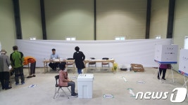 경남도민들 국민과 소통 가능한 대통령 뽑혀야