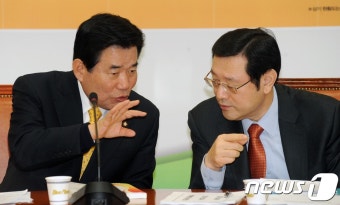 文대통령, 국정기획위원장 김진표· 일자리 부위원장 이용섭 임명