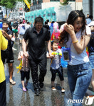 [화보]춘천마임축제 아!水(수)라장…본격 개막