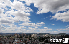 두둥실 뭉개구름