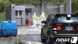 AI 방역실시하는 군산 종계농장 