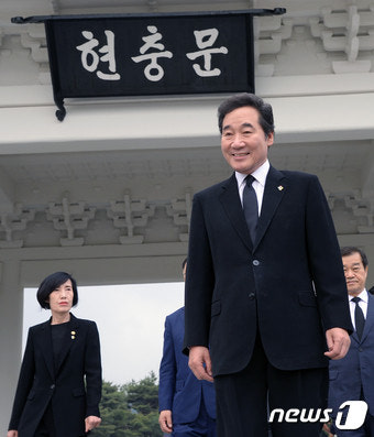 李총리, 현충일 맞아 6·25 참전용사 보훈가정 방문