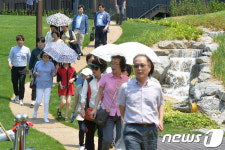 더불어숲 찾은 시민들