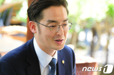 한라석유탐라주유소주 | [인터뷰] “세계 품평회 휩쓴 한라산소주, 제주 담았기에 가능”