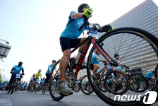 자전거 타고 도심 달려볼까?