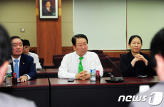 금호타이어 찾은 국민의당 의원들