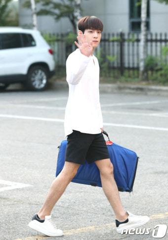 데이식스 원필, '비현실적인 비주얼'