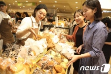 롯데백화점, ‘홍미당’ 빵 맛보세요!