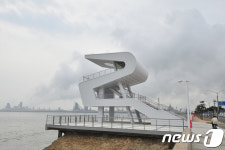 송도워터폴리 갈매기 닮았네