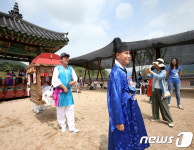 무주 마을축제 즐기는 외국 태권도 선수들