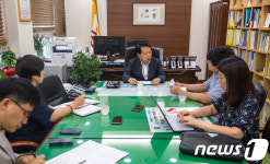 [인터뷰] 본지와 인터뷰하는 구로구청장
