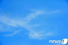 더위식히는 페러글라이딩