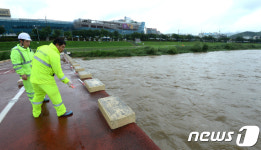 폭우에 경안천 범람하겠네