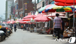 한산한 모란 가축시장