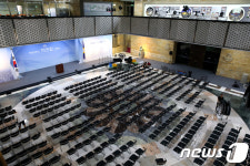 제69주년 제헌철 D-1