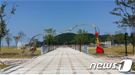 거제시 능포·쌍근항 해양친수공원 6개월 앞당겨 준공