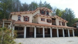 홍천으로 떠나는 이색여행, 여름 레저스포츠부터 스파 가능한 펜션까지