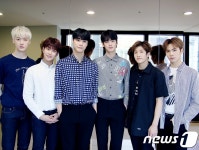 [아스트로 인터뷰②]차은우 독보적 인기? 오히려 자랑스러워요