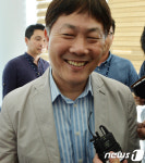 탈세 혐의 타이어뱅크 김정규 회장 “열심히 소명하겠다”