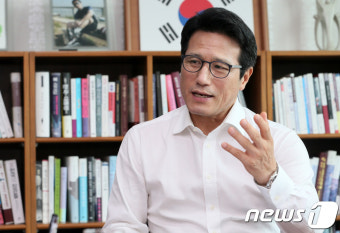 바른정당, 99곳 당협 조직위원장 공모…지방선거 분수령?