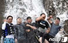 더위에는 폭포가 최고