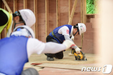 사랑으로 지어요! ‘볼보 빌리지 2호’