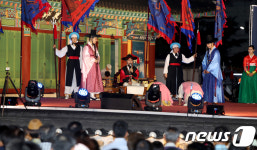 강릉부사로 변신한 최명희 시장