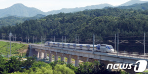 평창 진부면 달리는 KTX