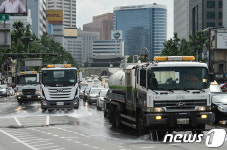뜨거운 도로를 식히자