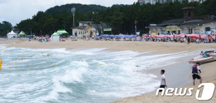 아쉽게 지나가는 주말의 해수욕