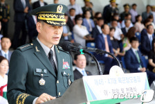 지휘관부터 인격존중 육군 4성장군 자성…긴급대책회의