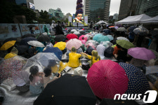비오는 날씨에도 우리 할머니들 보러 왔어요