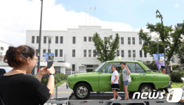 옛 전남도청과 택시