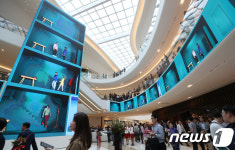 웅장함 자랑하는 스타필드 고양 