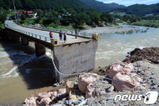 왜 자꾸 다리가 끊어지나...