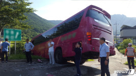 거제서 마을버스와 통학버스 추돌…1명 사망·11명 경상(종합) 