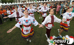 이것이 벨라루스 전통 춤