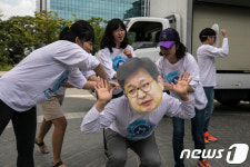 김장겸, OUT!