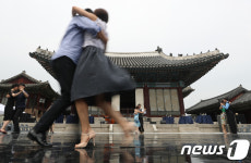 탱고와 창경궁의 만남