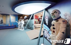 캠핑도 하고 만화책 도서관이 있다?…경기도 추천 이색도서관 5곳