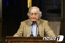 노암 촘스키, 민중당 출범에 축하 인사…민주화의 진전