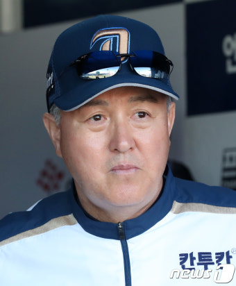 김경문 감독 '4차전 전략 고심'