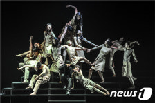 인간성 의미 묻다…세컨드네이처 댄스 컴퍼니 비트 사피엔스