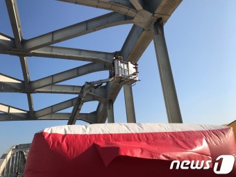 한강대교 투신소동 2시간20분만에 종료 (종합2보)