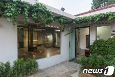 풀은 눕지 않는다…아트스페이스 풀로 본 대안공간 현주소
