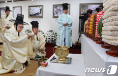 박정희 대통령 38주기 추모 제례 초헌관, 남유진 구미시장